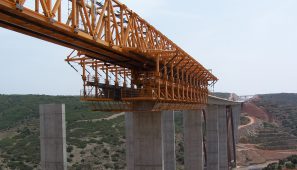 Viaducto en la A-23.Tramo: Límite Provincia Castellón y Teruel - Sarrión / A-23 Viaduct. Section: Castellón - Teruel provinces limit - Sarrión