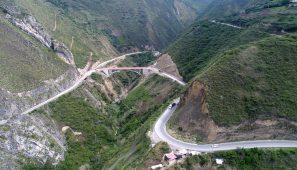 Construcción del Puente Tingo y accesos (Perú) / 
Construction works of the Tingo Bridge and accesses (Peru)